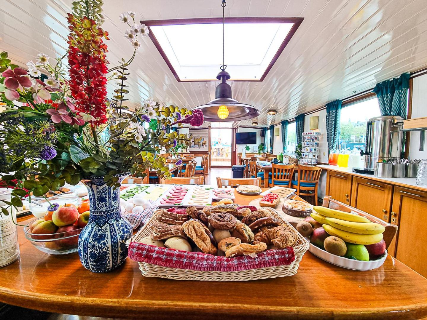 Amsterdam Hotelboat Екстер'єр фото