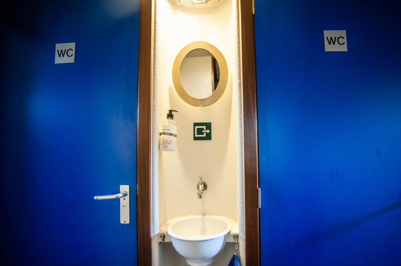 Amsterdam Hotelboat Екстер'єр фото